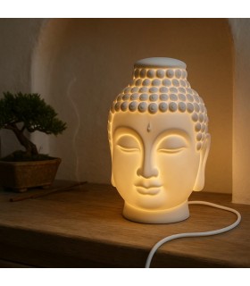 Lámpara oriental de sobremesa en porcelana blanca luz ambiente. Mdmhogar