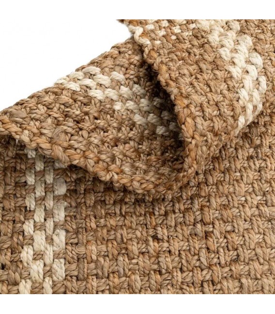 Alfombra ibicenca grande de yute natural con detalles blancos. 2