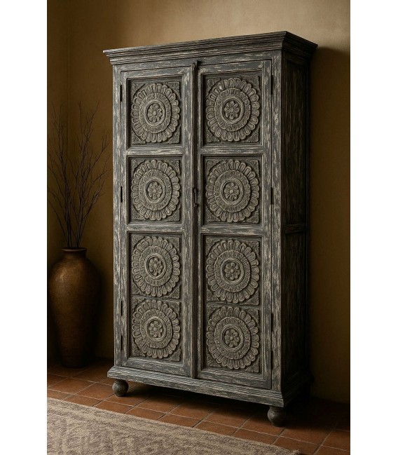 Armario alacena madera gris tallada étnico con estantes interiores. Mdmhogar