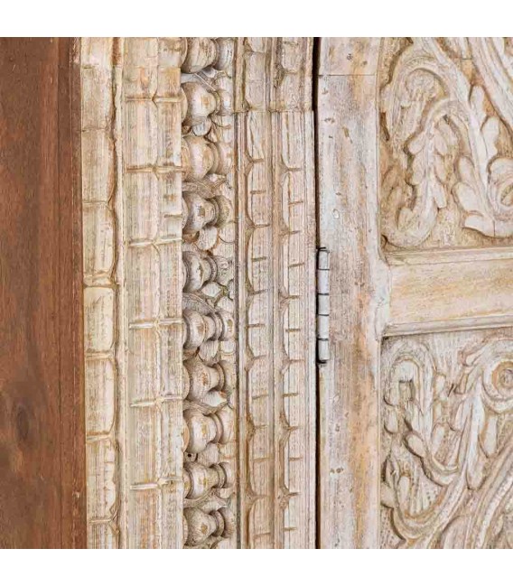 Armario alacena étnico en mango tallado blanco roto y nogal. 6