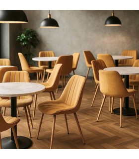 Silla tapizada contemporánea en tejido camel con patas de hierro. Mdmhogar