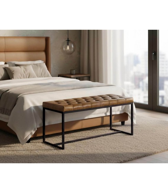 Banco piel marrón con estructura metálica negra y tapizado capitoné. Mdmhogar