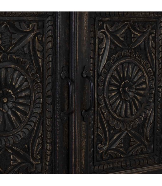 Armario étnico tallado negro con puertas arqueadas y estantes. 5