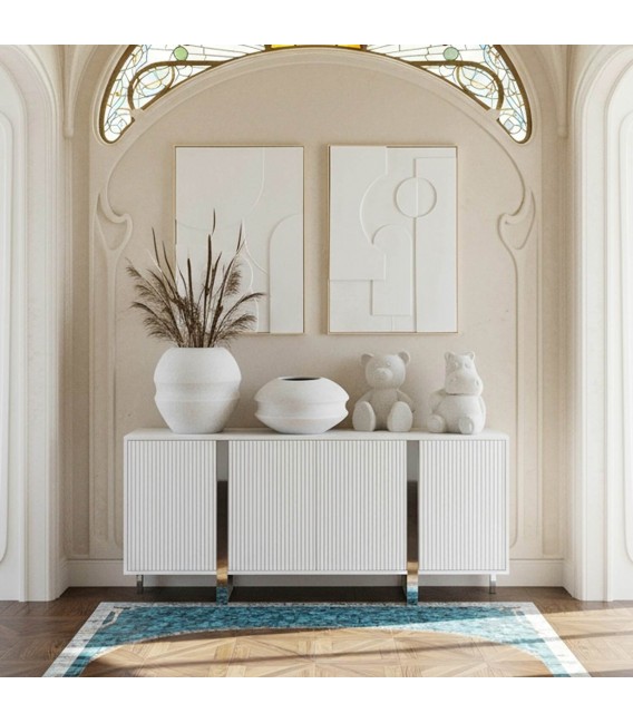 Aparador moderno blanco con estructura metálica cromada elegante. Mdmhogar
