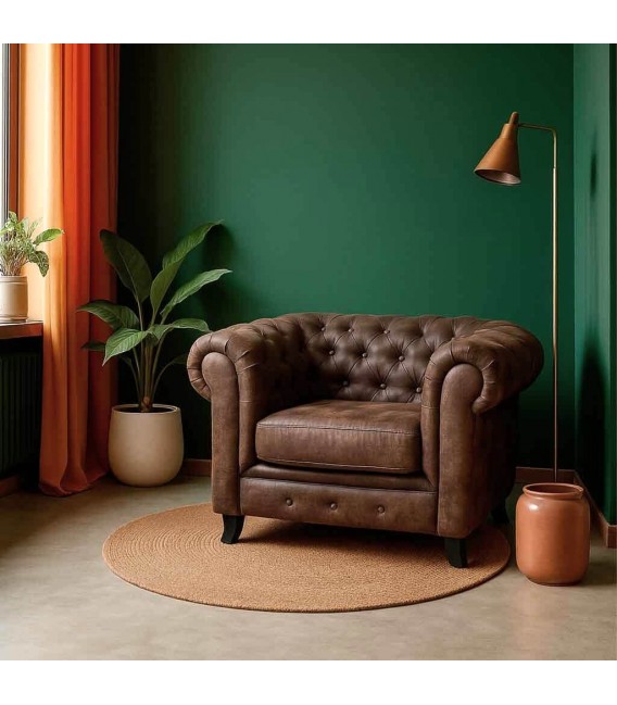 Butaca Chester clásica tapizada en polipiel marrón envejecida. Mdmhogar