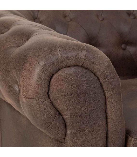 Butaca Chester clásica tapizada en polipiel marrón envejecida. 4