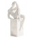 Figura decorativa clásica en resina blanca imitación mármol.