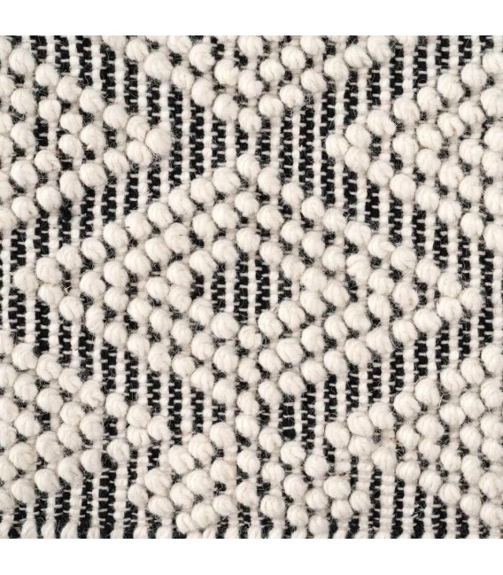 Alfombra grande blanca y negra de lana y algodón artesanal. 3