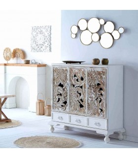 Aparador realizado en madera tallada a mano acabado blanco