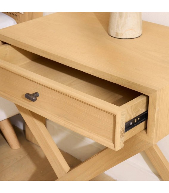 Mesita de noche clásica madera sungkai natural con tirador óxido 2