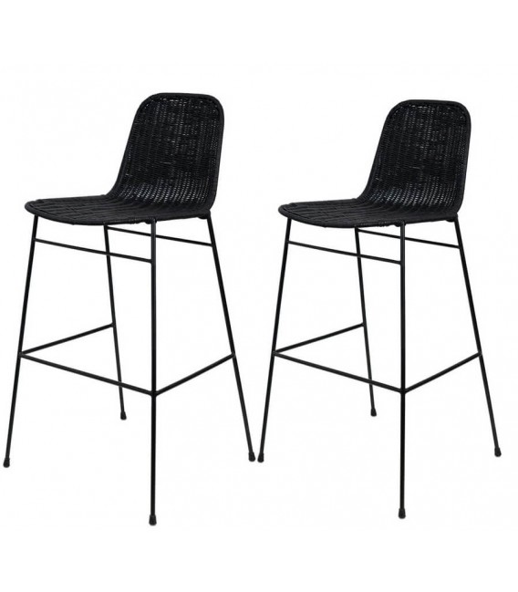 Set 2 taburetes negro con asiento de ratán trenzado y metal negro.