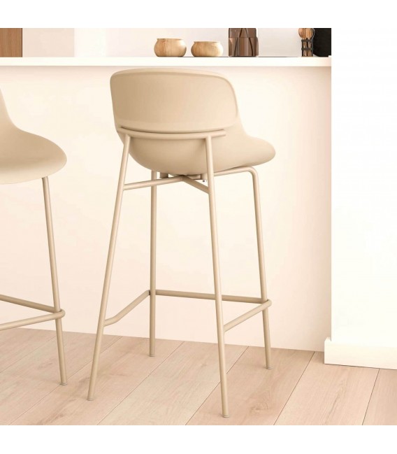 Set 4 taburetes beige nórdicos con base metálica resistente. 3