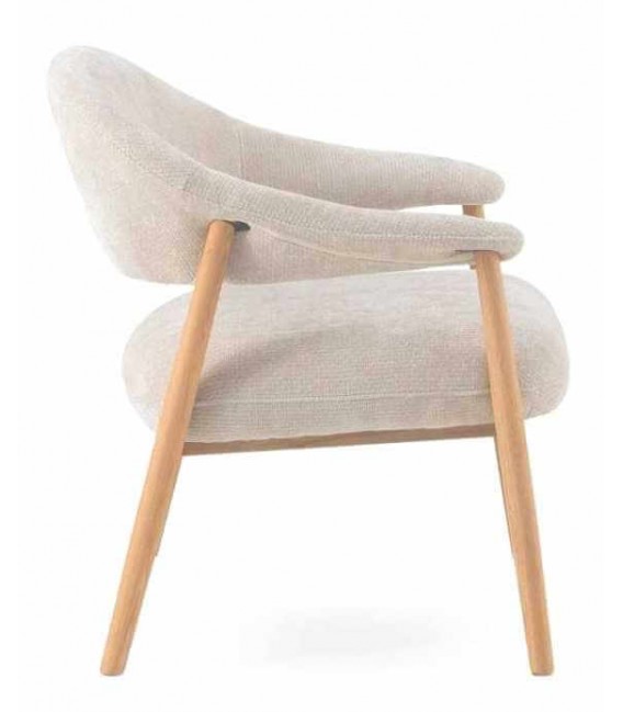 Butaca nórdica roble y chenilla para crear espacios acogedores 2