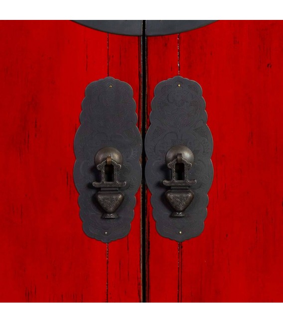 Armario alacena oriental rojo lacado con herrajes patinados 6