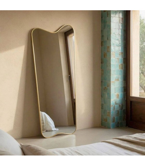 Espejo vestidor de metal dorado con marco fino vertical Mdmhogar