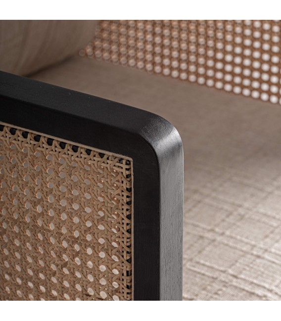 Butaca de madera de mango con ratán y cojín beige desenfundable 4