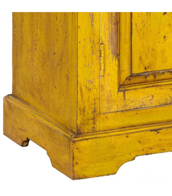 Vitrina madera mango amarilla decapada con dos puertas cristal 7