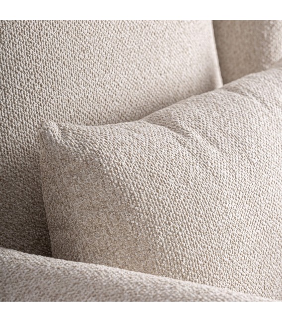 Sillón orejero grande tapizado en chenilla blanco roto clásico 6