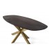 Mesa de comedor ovalada grande de nogal con base metálica dorada 1