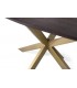 Mesa de comedor ovalada grande de nogal con base metálica dorada 2