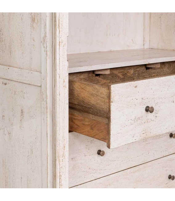 Vitrina boho de madera de mango blanco rozado con 2 puertas 3