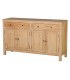 Aparador pequeño madera de mindi natural para salón de estilo boho.