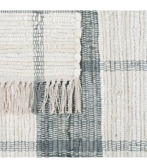 Alfombra rectangular grande tejida a mano blanco y gris con flecos. 3