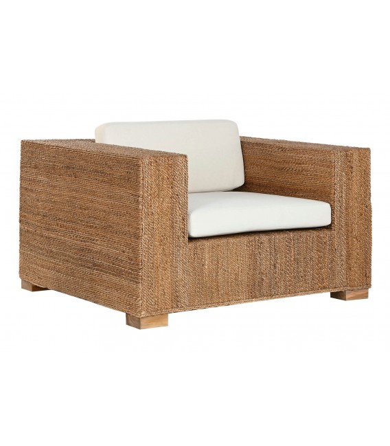 Butaca XL de fibra de teca natural y textil blanco estilo boho.