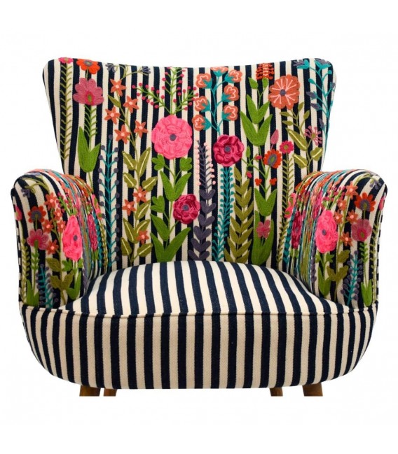 Butaca rayas azul y beige con flores bordadas estilo chic5