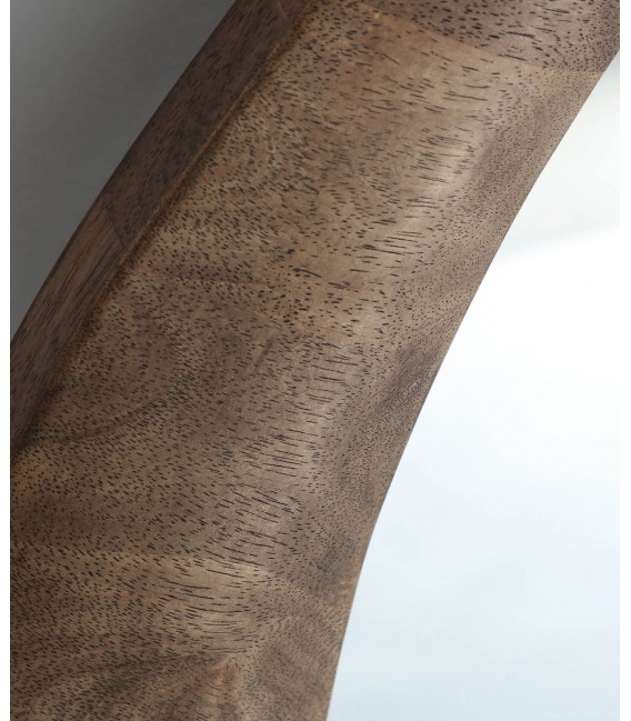 Espejo de pared de madera nogal con marco orgánico contemporáneo 2