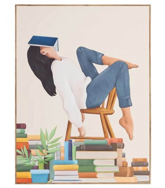 Cuadro vertical de mujer leyendo con libros y marco efecto madera