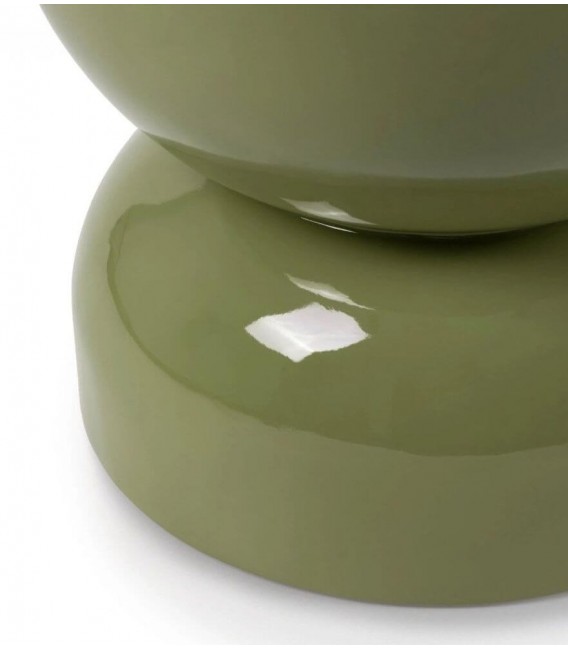 Mesita auxiliar redonda de madera lacada en verde brillante  4