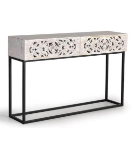 Consola de entrada étnica con madera tallada blanqueada y metal gris.  Mdmhogar