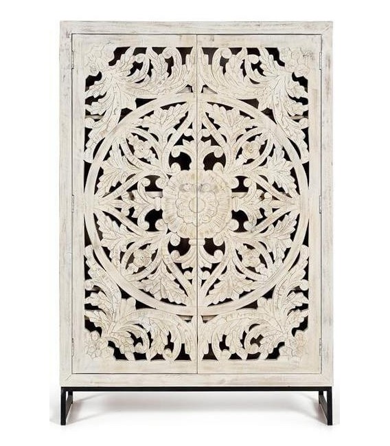 Armario alto de madera tallada blanqueada con base metálica gris. 1
