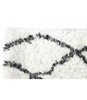 ALFOMBRA 120 X 180 ALTAMIRA POLIESTER  PELO BLANCA Y NEGRA