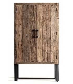 Armario alacena colonial de pino macizo envejecido y hierro forjado.