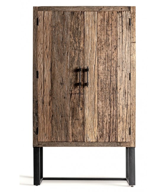 Armario alacena colonial de pino macizo envejecido y hierro forjado.