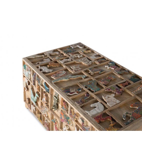 BAUL ORIGINAL MADERA NATURAL TALLADA ARTESANALMENTE PINTADA A MANO