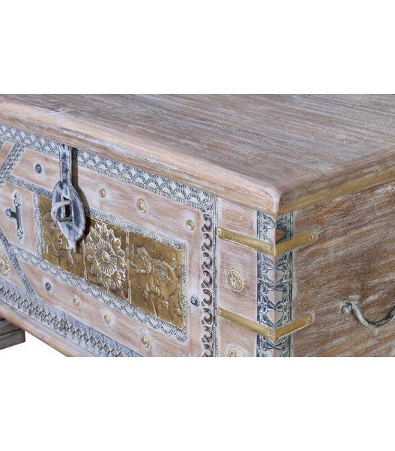 BAUL MADERA DE MANGO LAVADA EN BLANCO Y METAL DORADO Y NIQUEL