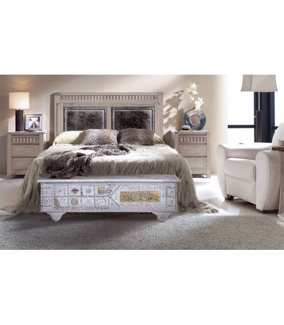 BAUL GRANDE MADERA MANGO BLANQUEADA Y BRONCE MDMHOGAR