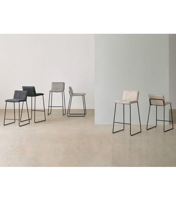 TABURETE BARRA BOTRA METAL NEGRO TAPIZADO GRIS