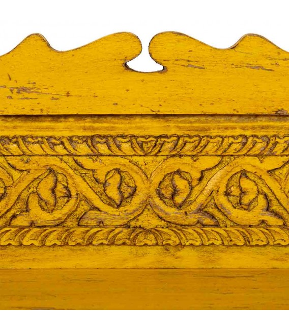 Taquillón en madera maciza de mango decapado en color amarillo