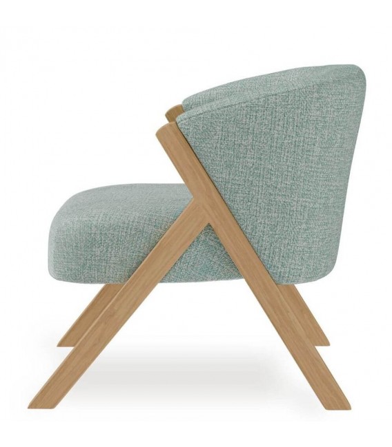 Butaca comoda estilo nórdico verde menta patas en madera natural