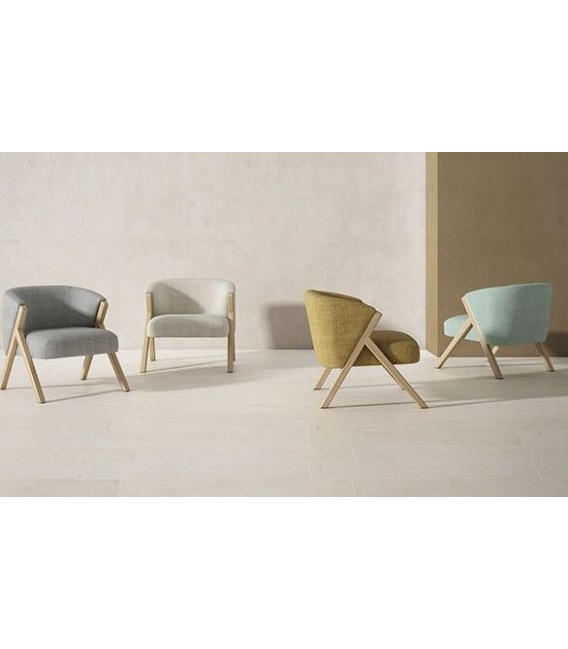 Butaca comoda estilo nórdico verde menta patas en madera natural