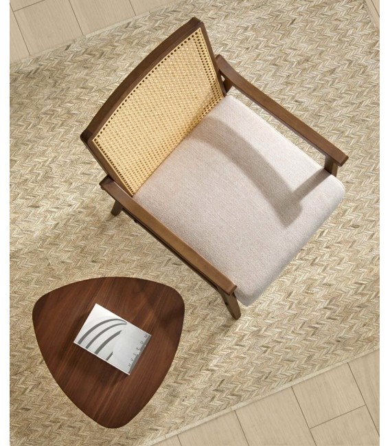 Butaca cómoda madera nogal ratán natural asiento textil blanco roto