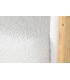 Sillón cómodo tela boucle color blanco patas en madera natural mdmhogar