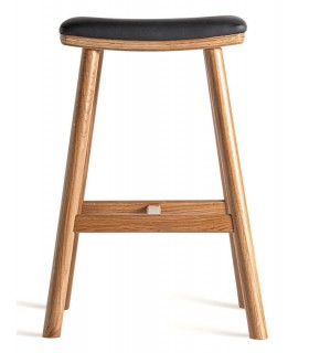 Taburete de barra muy cómodo madera de roble natural polipiel negra. mdmhogar