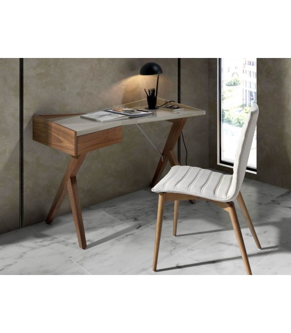 Silla de diseño moderno tela color gris patas de madera nogal mdmhogar