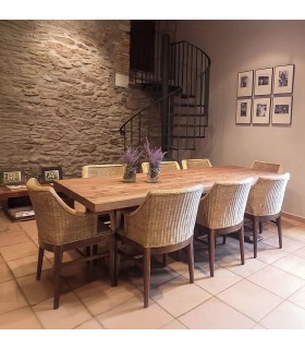 Sillón de comedor muy cómodo estilo colonial
