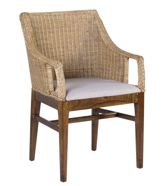 Sillón de comedor muy cómodo estilo colonial